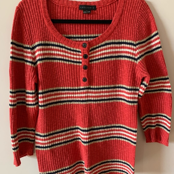 Sweater - Picture 1 of 3